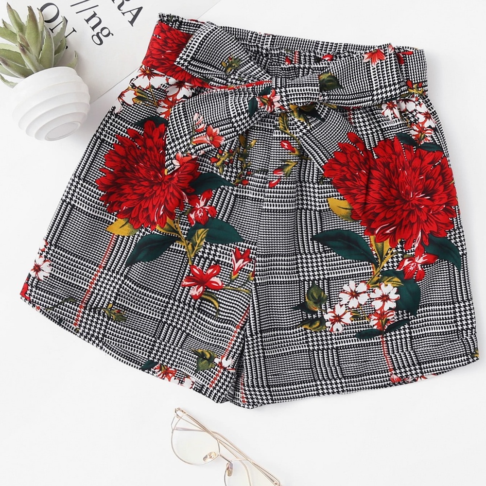 Self Tie Waist Shorts